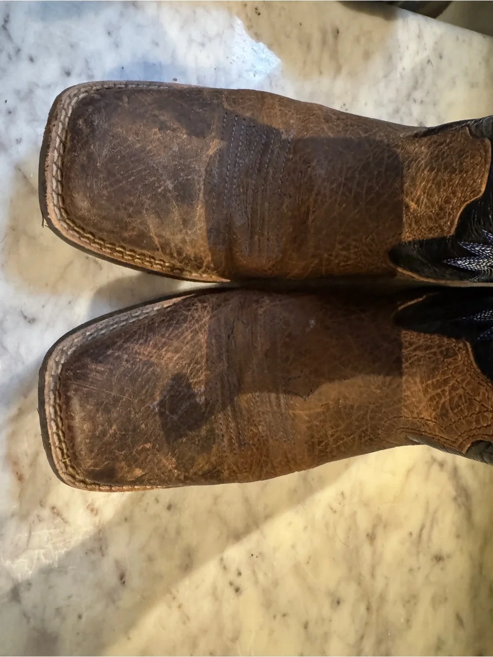 Boys Ariat Tombstone Square Toe Boots - Size 4